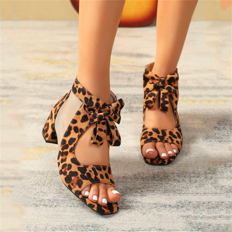 Leopard / 12 US | 43 EU