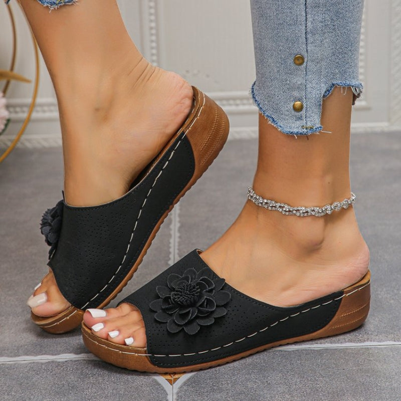 Black / 8.5