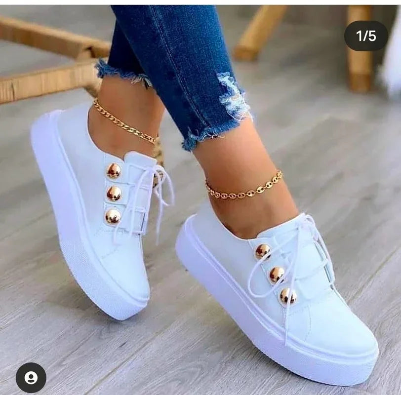 White (Almost sold out!) / 8.5