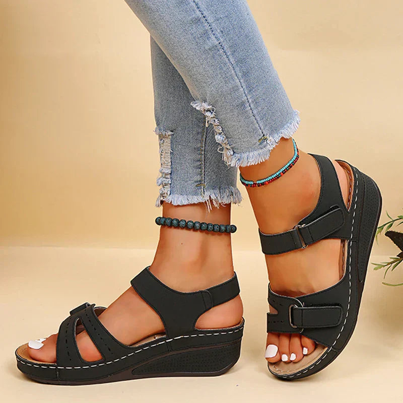 Black (Almost sold out!) / 8.5